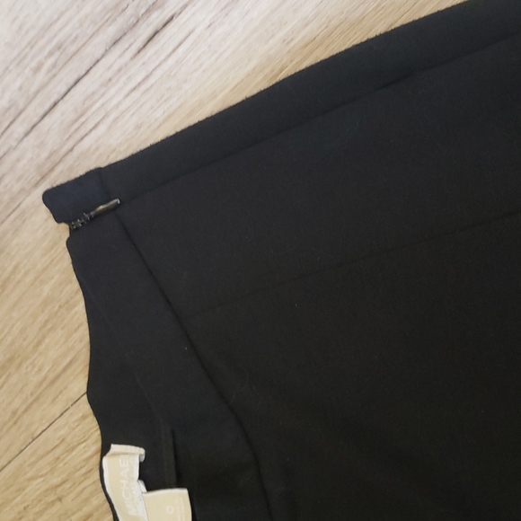 Michael Kors Leggings with Lace Up Detail - Picture 7 of 8